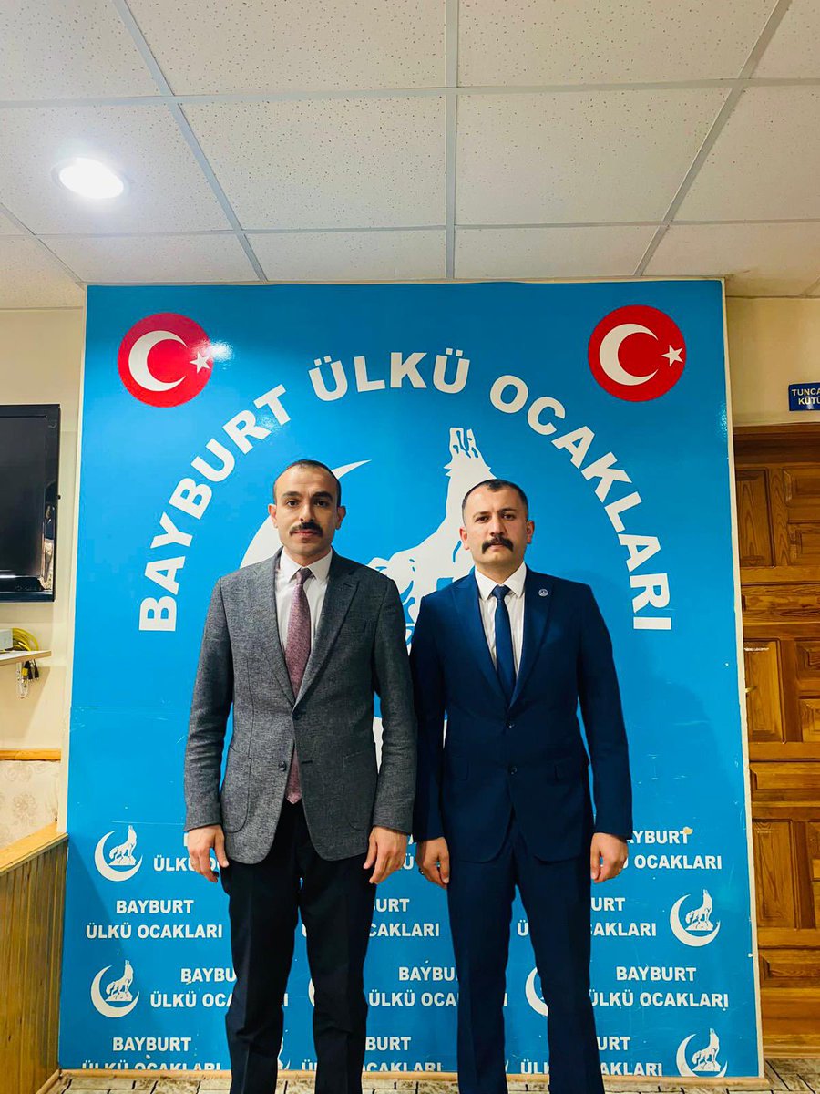 keejder's tweet photo. Ülkü Ocakları Bayburt İl Başkanlığımızı ziyaret ederek, Ülkü Ocakları Bayburt İl Başkanımız, yöneticilerimiz ve ülküdaşlarımızla bir araya geldik. 

Ülkü Ocakları geleceğin mimarı, gelecek nesillerin mihmandarıdır. https://t.co/3XEQilbBoe