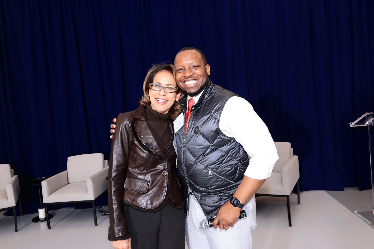 DianePrimo's tweet photo. It was a pleasure to join @WorldBizChicago for its first #EmpowerSeries event! I shared the importance of branding &amp; my best marketing practices with minority small business owners. Thank you to @LaForceBaker, @smoak_isaac, and the rest of the WBC team for having me. https://t.co/kTj4lOvzJv