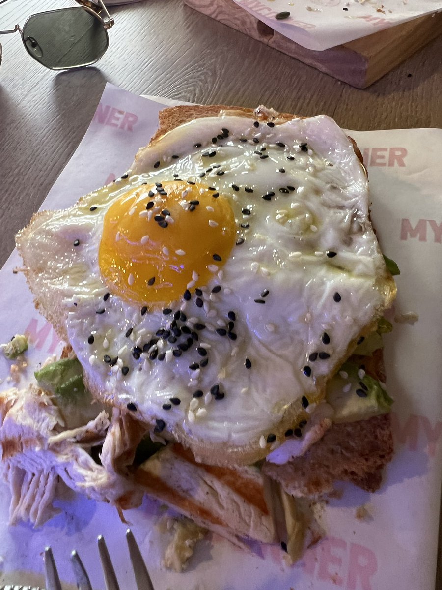 SoyLoganG's tweet photo. Mi vida resumida en 4 fotos: https://t.co/pfvymYuWB4