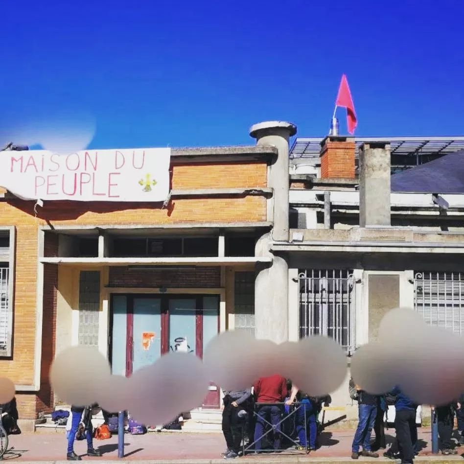 🎉Au 62 de ce boulevard Semart : ouverture d'une maison du peuple maintenant !! Besoin de monde !! Moudenc veut y construire sa Tour Occitanie !! On le laisse pas faire !! Résistons et organisons-nous !!