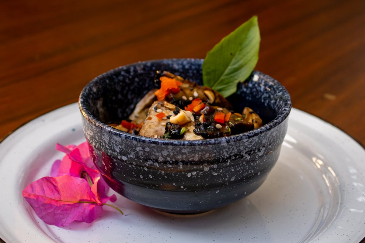 inquetus's tweet photo. Sesión fotográfica para Restaurante Thai by La Siesta en #PlayaTroncones #Guerrero. https://t.co/3bFpVhcg8F