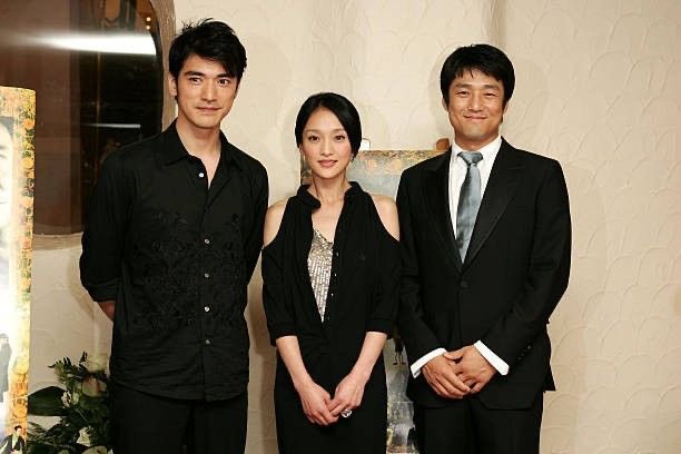 금성무 퍼햅스러브 때도 진짜 예뻤음 웃는 게 너무 😇←이거 전 갠적으로 영화에 나왔던 것처럼 장발이 젤 좋아요🫶Translate post