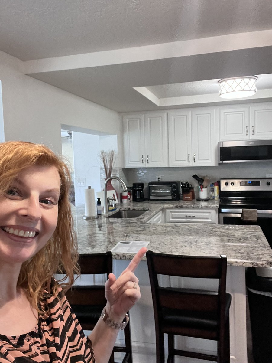 daelyn's tweet photo. I love this little kitchen from the open house I showed this weekend. The owner completely renovated it himself and it looks amazing! 
#homerenovation #realestate #kitchen https://t.co/ituyI1vRE4