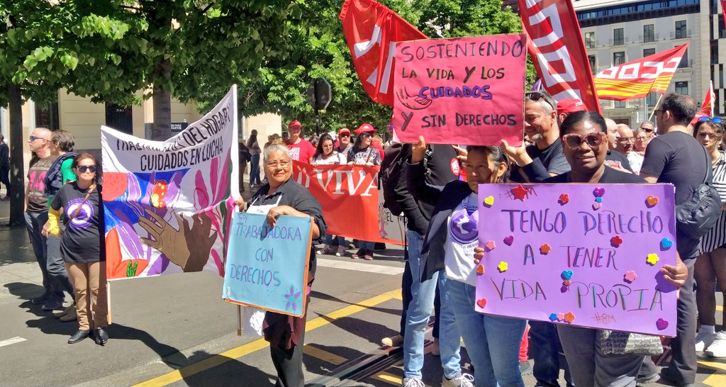 THogarZaragoza's tweet photo. La lucha es necesaria en las calles, en las instituciones y en el día a día, exigiendo nuestros derechos. Porque las mujeres organizadas conseguimos grandes cosas. Sabemos que las internas no pueden estar, pero luchamos por ellas también.  #Zaragoza #YoLucho #1DeMayoALaCalle https://t.co/5zu2OOTGiK