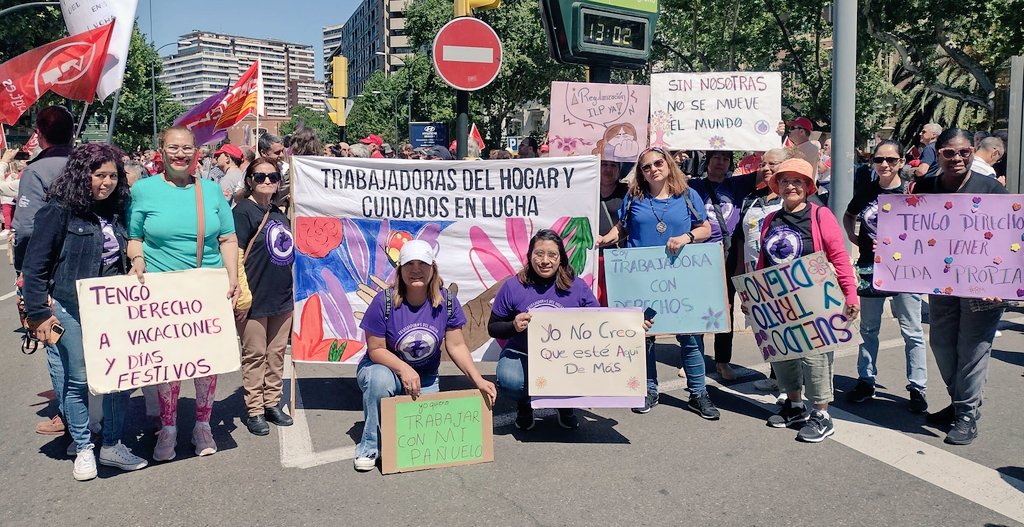 La lucha es necesaria en las calles, en las instituciones y en el día a día, exigiendo nuestros derechos. Porque las mujeres organizadas conseguimos grandes cosas. Sabemos que las internas no pueden estar, pero luchamos por ellas también.  #Zaragoza #YoLucho #1DeMayoALaCalle