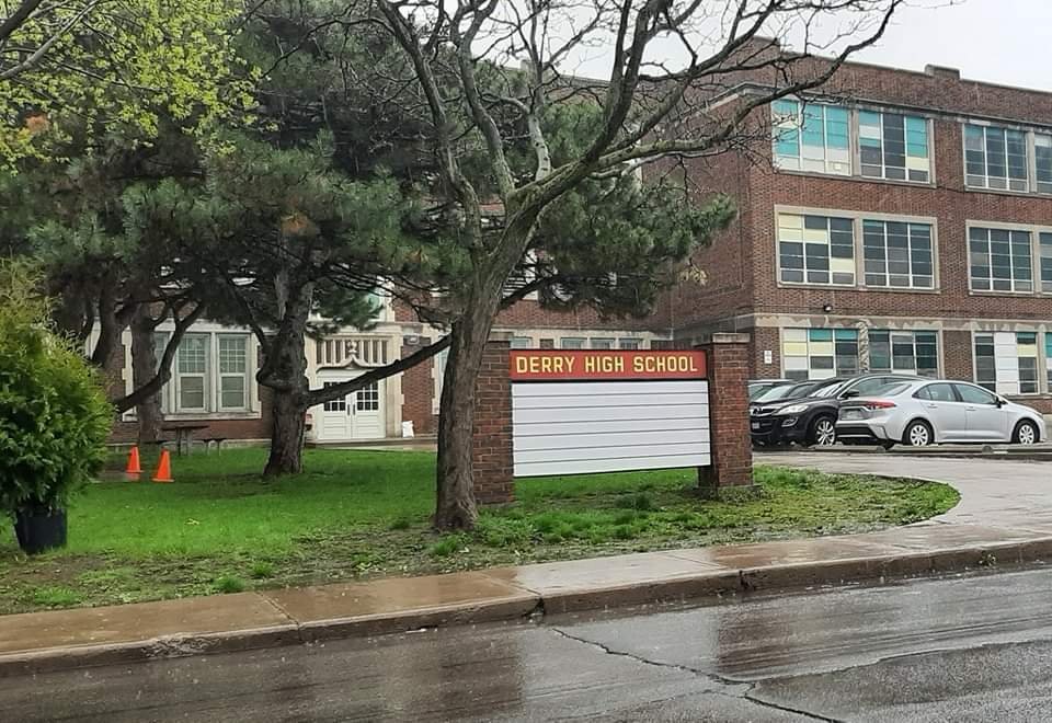 MattDScreams's tweet photo. Derry High School from the new series Welcome to Derry will be filmed at the same school used in Slasher Solstice #SlasherSolstice #SlasherRipper #WelcomeToDerry
Photo from George Sh on Facebook. https://t.co/l0SHnERKUJ