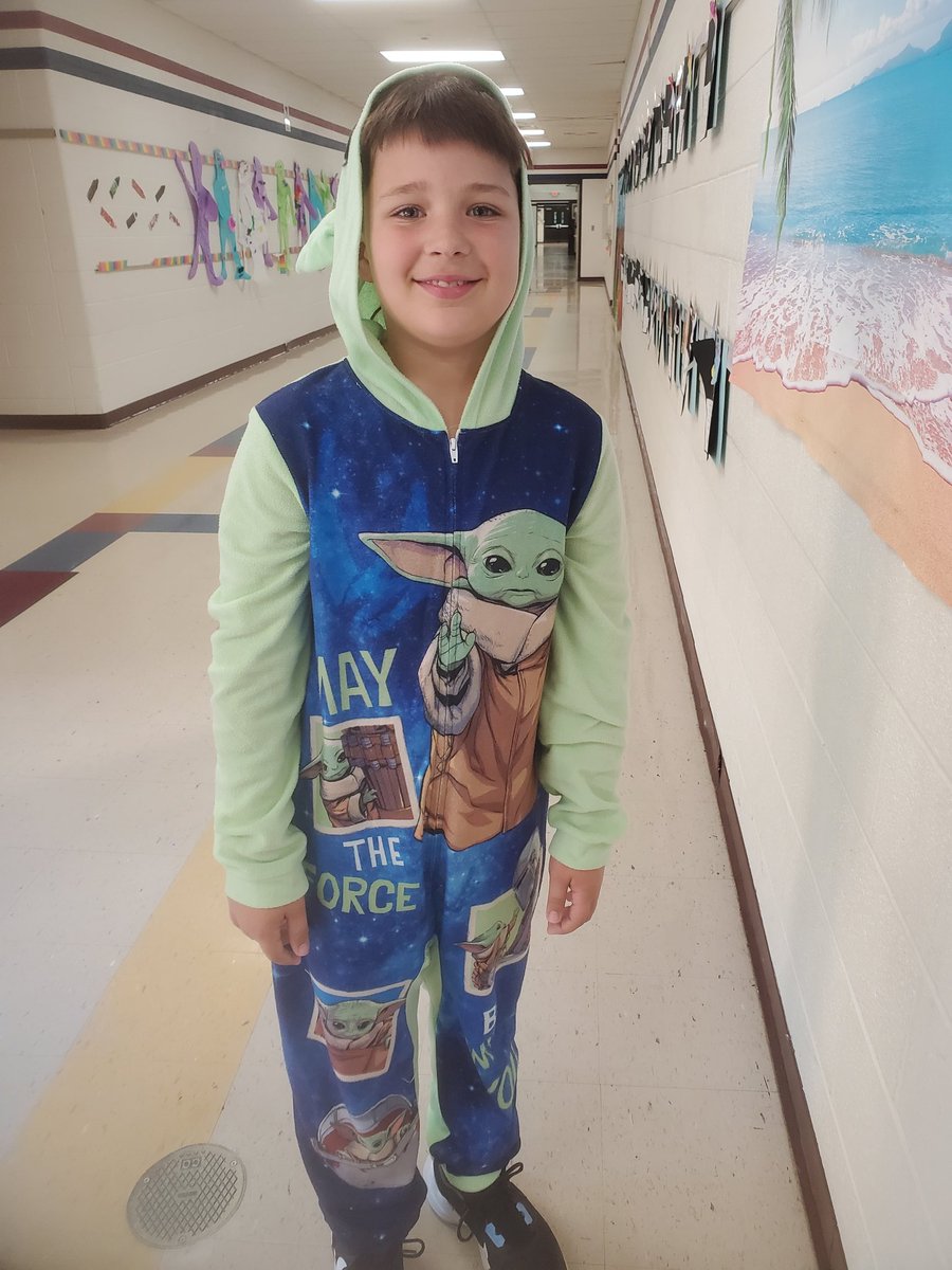 AvonLakeSchools's tweet photo. "May the Fourth be with you"
#AvonLakeTBT #ALCS100 @SuperALCSD @MMay_ALHS https://t.co/mLLHl3t04p