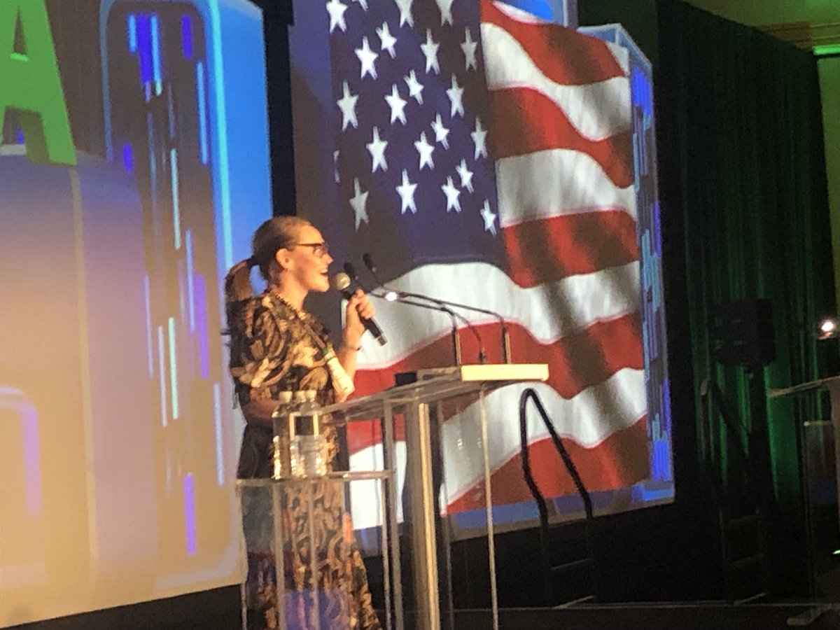 ⁦<a href="/jgsmiles/">Jillian Gibbs</a>⁩ Jillian Gibbs from ⁦<a href="/TheAPRCo/">APR</a>⁩ getting #anaafm off to an emotional start with the national anthem. Thank you Jillian!