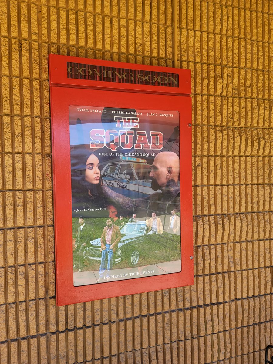 MAGCHOP's tweet image. I can't believe I am on a marquee in front of a real movie theater. What a feeling. #ActorsLife #Wow #Thisiscool #MagChop #MagChopKenny #Actor