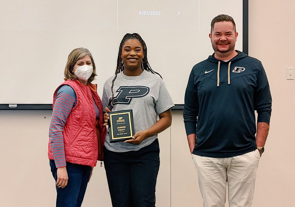 purduehonors_st's tweet image. @purduehonors lead administrative assistant Tracy Hieatt and academic advisor Jasmine Pruitt are the two 2023 Bravo Award winners for their exceptional contributions to our college.

Congratulations Tracy and Jasmine! 

#purduehonors #boilerup #honorseducation #purdueuniversity