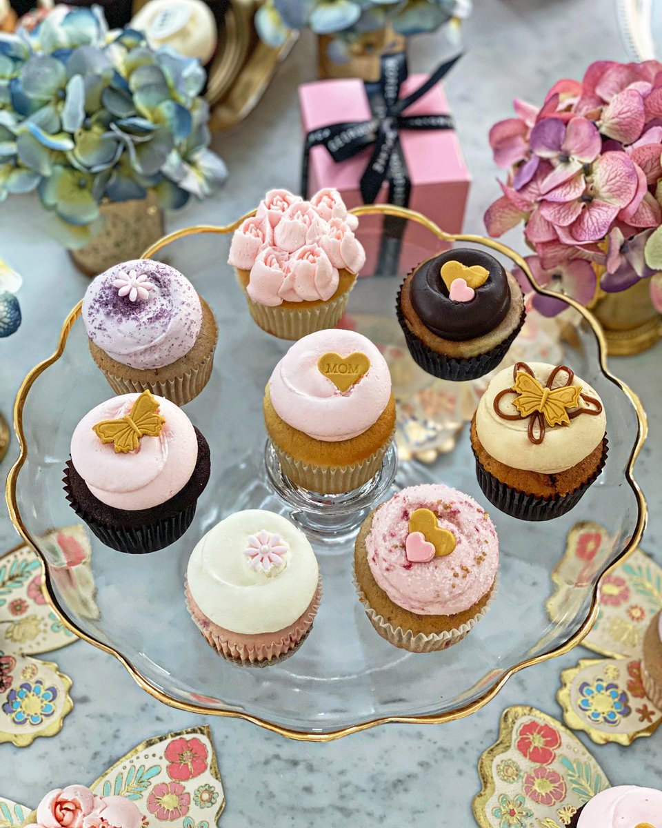 GTownCupcake's tweet photo. Send Mom the sweetest gift this #MothersDay! ππ§π₯° This week - Enter code MAY23 on https://t.co/bpea4Gx4z2 for 20% off our May dozens! Order for nationwide overnight shipping, delivery or pick-up! #happymothersday #georgetowncupcake *Code expires 11:59pm ET on Friday 5/5. https://t.co/h6QiyEmUSa
