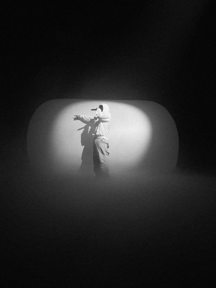 fyeddd's tweet image. Vendredi dernier j’ai été au concert de kekra, j’ai pris quelque photo sans prétention à l’iphone quand je trouvais que la lumière etait bonne ou alors quant-il y avait une histoire derrière 

Bref les voici.