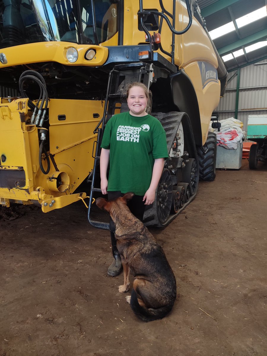 Next generation helping out 😃
#BiggestJobOnEarth
#backbritishfarming
#supportyoungfarmers