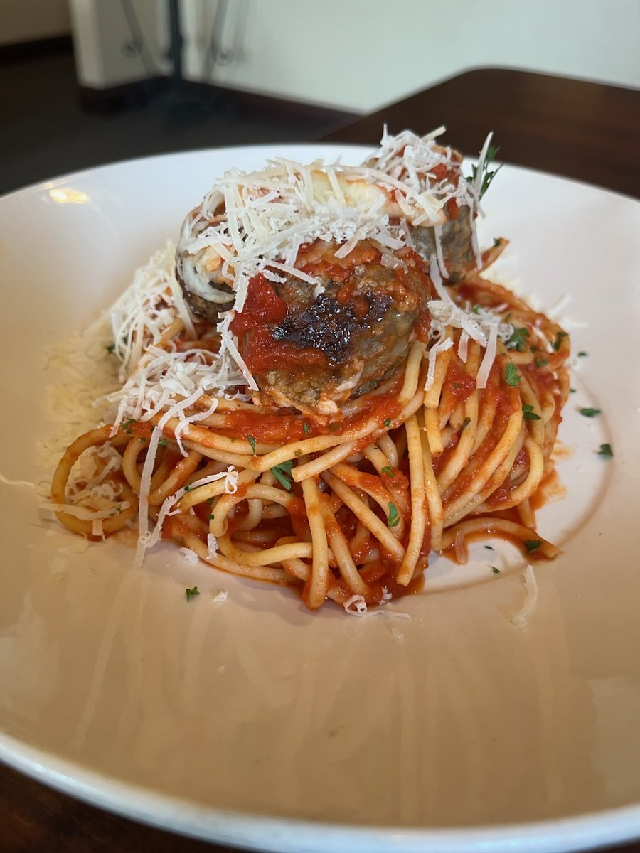 cafeveronaind's tweet photo. It's Meatball Monday everybody! Every Monday we'll have a lovely plate of three large meatballs atop spaghetti waiting here for you. It will be served with a side salad and only be $12.99!

Can't stay? Get it to go instead! https://t.co/akl8SDMvad