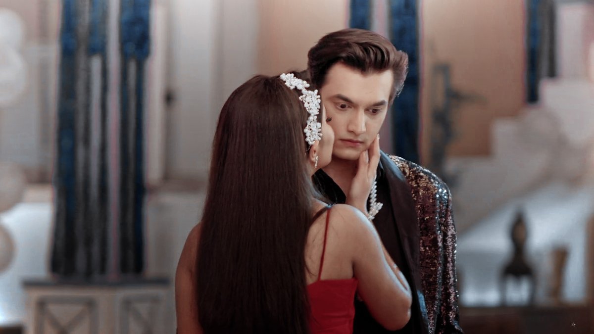 softkaira's tweet photo. I could write a book
About your little lovin' ways...

#Yrkkh || #Kaira
#MohsinKhan || #ShivangiJoshi https://t.co/dGaslBIgvo