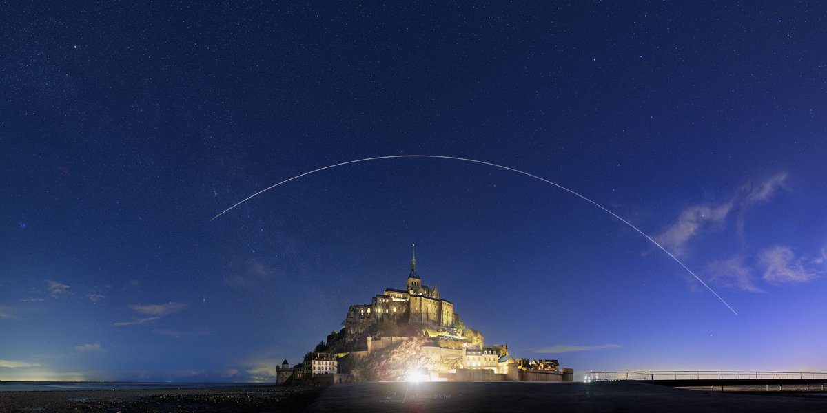 L’ISS avec Thomas Pesquet a l’intérieur passant au dessus du Mont Saint Michel, on croirait le générique Disney ! 🤩

(MAXIME OUDOUX 📸
instagram.com/max_oudoux)