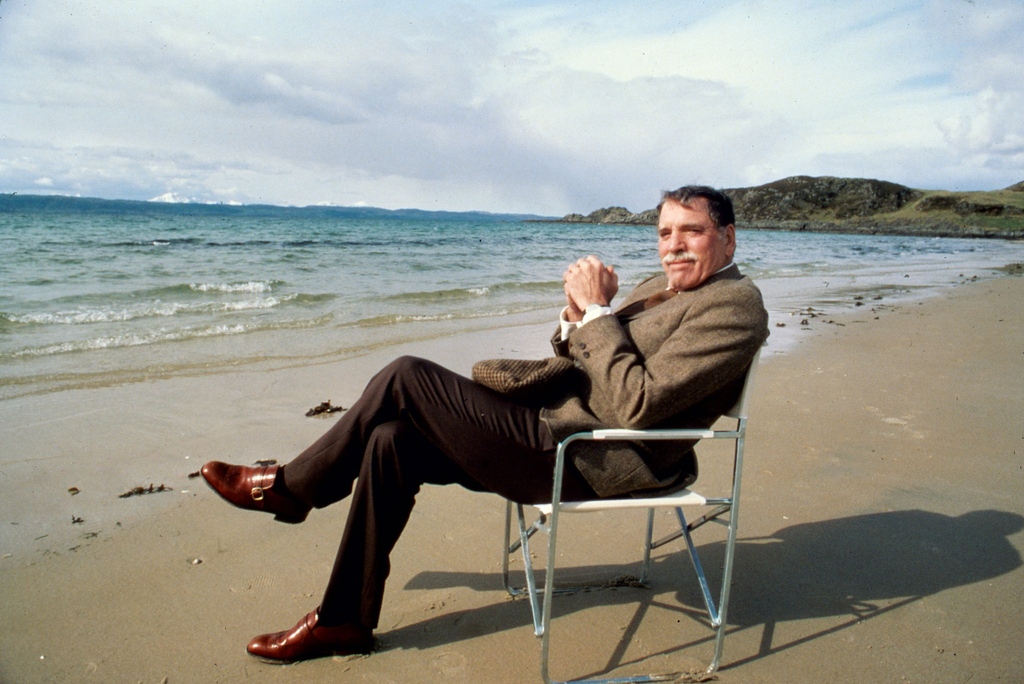 ThePCCLondon's tweet photo. Celebrate 40 Years of Bill Forsyth's eccentric culture clash comedy starring Burt Lancaster &amp; Peter Riegert! LOCAL HERO returns to our screen from 35mm on 19th &amp; 25th May! Don't miss this 100% Fresh Scottish classic! 🎟️ https://t.co/vzzHdSMyej

#LocalHero40 https://t.co/1umkqAWNpf