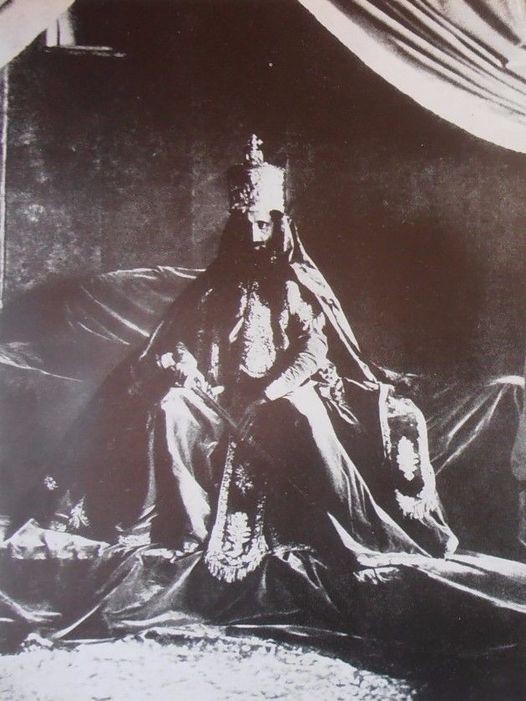 lunamarleygr's tweet photo. H.I.M. HAILE SELASSIE l 🇪🇹💚💛❤️
Rastafari Is The Way 🦁🔥 https://t.co/bOIFClDt5u