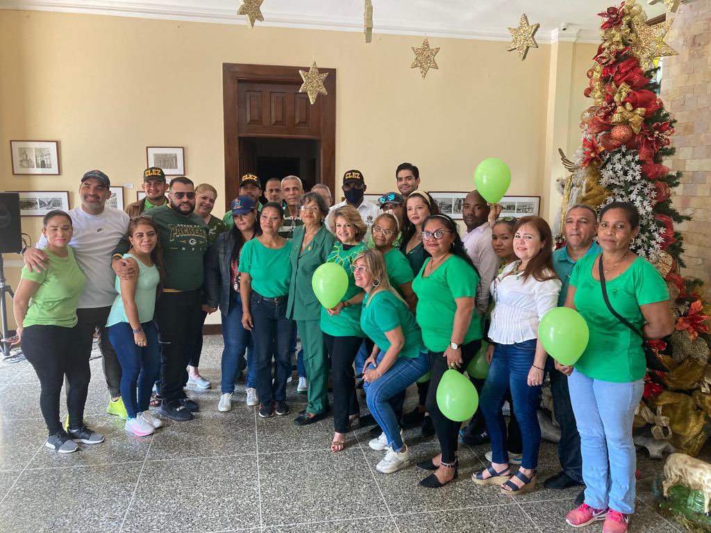 IraidaVillasmil's tweet photo. #DiadelTrabajador2023 @Clezulia https://t.co/4JuXYNfImw