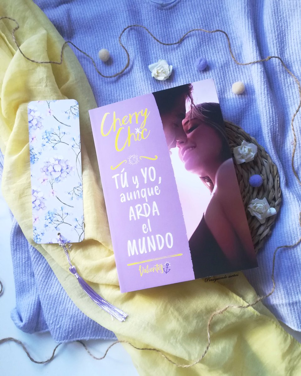persigu_suenos's tweet photo. ¡Buenas tardes, soñadores!
Hoy os hablo en el blog de una historia adictiva, especial, necesaria y bonita. Os cuento más sobre "Tú y yo, aunque arda el mundo”, de la autora Cherry Chic. ☺️😍
¿La conocéis? ¿La habéis leído?
¡Contadme! 😉👇🏼
https://t.co/PCEdoqsayn https://t.co/5Fip1ctmLv