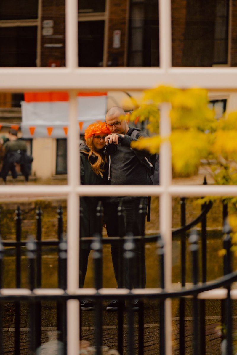 r__tudor's tweet photo. Part 3/3 coming in hot! 🔥 🔥

#Koningsdag #Koningsdag2023 #VisitAmsterdam #VisitNL #VisitNetherlands #StreetPhotography #SonyA7III #SonyAlpha #ZeissLens #ZeissBatis85 @Visit_NL @travelchannel @BBCTravelShow https://t.co/tucATJstBg