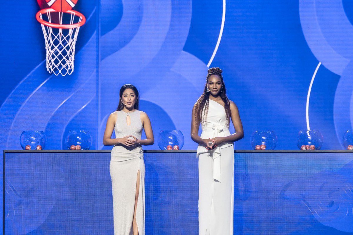 gretchenho's tweet photo. Thank you @FIBAWC for the photos! Forgive me for the dump, just cherishing moments 🙃 #FIBAWC #FIBAWCDraw https://t.co/tEJ4NKt664