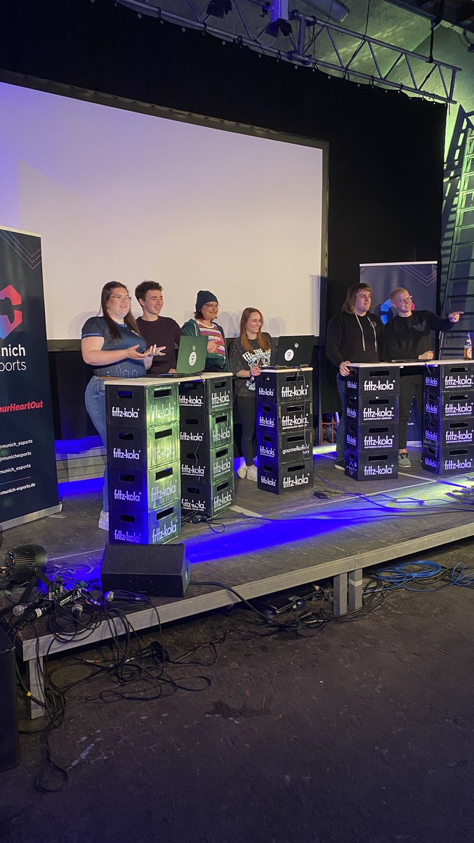 Heute das größte Match des Jahres!

Vergesst Worlds oder Major - heute treffen die wahren Giganten aufeinander 👊🏽

Team Mausschubser 🐁 vs. Team Blond &amp; Blöd 👱 

Wer macht das Match?

Schalte ein 👇🏽

📅 heute, 18:30 Uhr
📺 twitch.tv/munich_esports

#PlayYourHeartOut