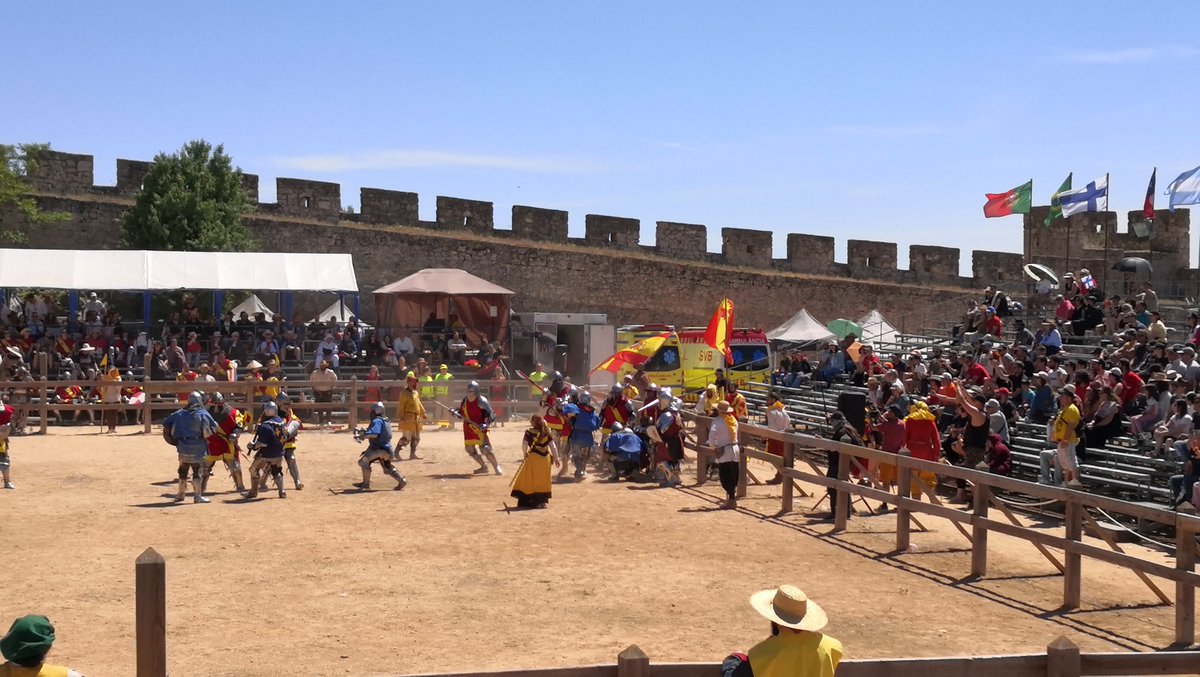 dacilmp's tweet photo. Mundial #combatemedieval #Castillodebelmonte https://t.co/KTUWrFeAq8