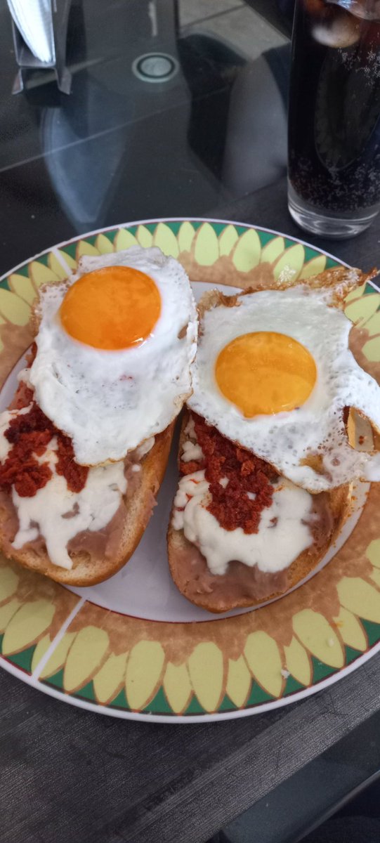 dorianmonsi's tweet photo. #DesayunoVirtual @GAMEZMARIO @MauroMoralesMtz  😋 https://t.co/DI05OVHf1N