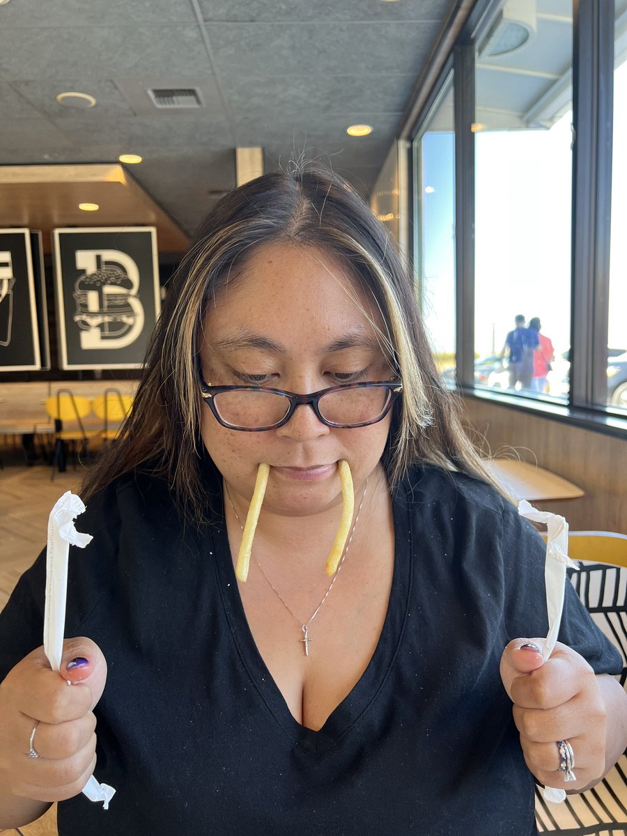 PinkCharbo_BTS's tweet photo. Just a couple of walruses having a grand time. Difference is TaeTae was probably somewhere fancy while I was at a McDonald’s in a rest stop 🤣.

#arsd
#ARMYSelcaDay 
#btsarsd https://t.co/0bdxukPnA4