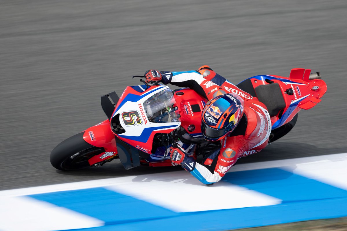 stefanbradl's tweet photo. #SpanishGP Monday's #PostraceTest finished in

🅿️1️⃣9️⃣ - 1´37.782 +1.208

#SB6 with #TeamHRC completed a long and intense weekend at  @circuitodejerez 

@MotoGP 
@HRC_MotoGP #RC213V 
#XLite 
#Dainese 
#RedBull https://t.co/P3tPu74zn5