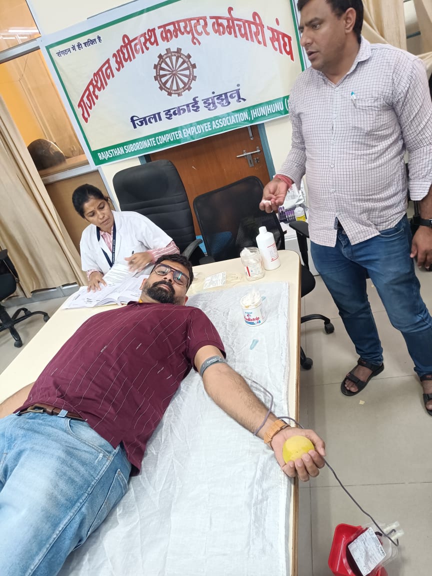 <a href="/vpnuniajat/">Ved Prakash Nunia 🇮🇳</a> <a href="/1stIndiaNews/">First India News</a> <a href="/ashokgehlot51/">Ashok Gehlot</a> <a href="/DainikBhaskar/">Dainik Bhaskar</a> <a href="/IA_Union/">IT Union Rajasthan Official</a> <a href="/JhunjhunuIt/">IT Union Jhunjhunu Official</a> <a href="/rpbreakingnews/">Rajasthan Patrika</a> <a href="/ShekhawatiNewss/">Shekhawati News</a> <a href="/News18Rajasthan/">News18 Rajasthan</a> Bat to positive attitude ki h .. be positive all IT UNION Mambers.
IT Union Jindabad 🙏
"Hum hamara huq mangte nahi kise se bhikh mangte"
#IADemands3600GP 
<a href="/IA_Union/">IT Union Rajasthan Official</a> <a href="/itunionjalore/">IT Union Jalore</a> 
<a href="/itunionsgnr/">IT Union Ganganagar🔰</a> <a href="/JhunjhunuIt/">IT Union Jhunjhunu Official</a> 
<a href="/KapilITUNION/">Kapil Choudhary</a> <a href="/rakeshhuda/">rakesh huda</a> 
<a href="/vpnuniajat/">Ved Prakash Nunia 🇮🇳</a> <a href="/maverickhemant/">Hemant Poonia</a> <a href="/Swap_Anchor/">Swapnil Vairagi</a>