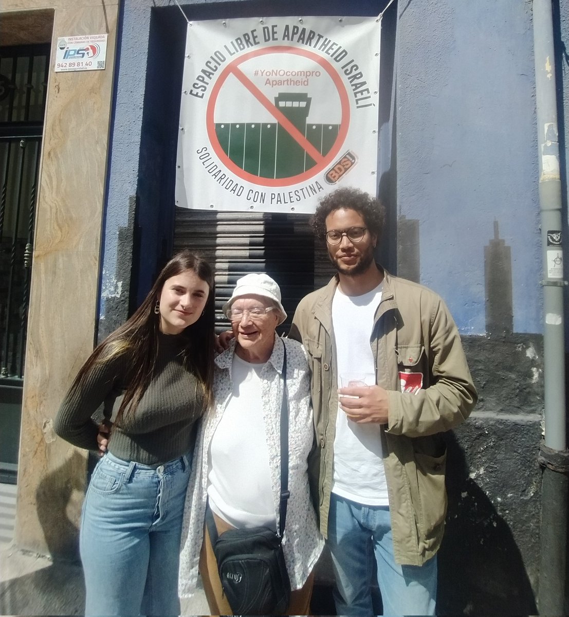keruin_martinez's tweet photo. #1Mayo una jornada guapa, con gente que mola y diversión. Cargando pilas para lo que viene... https://t.co/ffuK7RgydJ