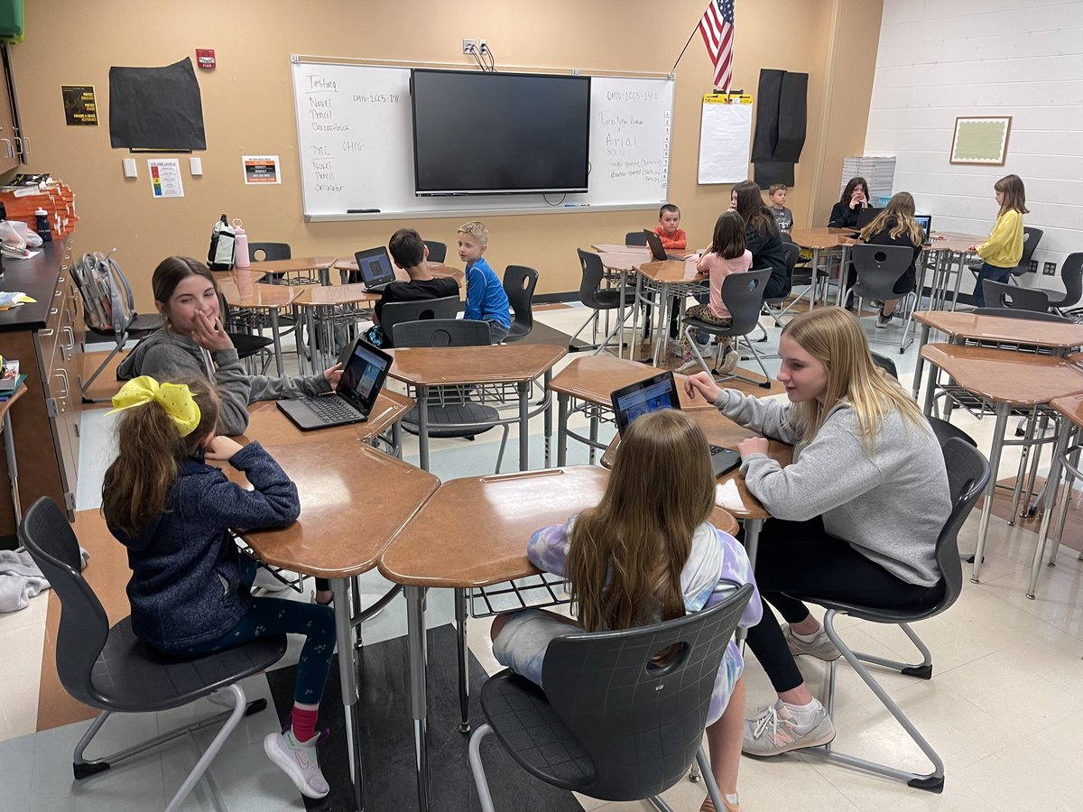 Some of my sweet 1st graders have been pen pals with Mrs. Stenger’s 7th graders for the last 5 months and today we finally met! Our campus allows for so much awesome collaboration. <a href="/MrBiedenbach/">Principal Biedenbach</a> @HollySimms6 <a href="/TRLSDjackets/">Three Rivers</a> <a href="/MsLitCoachTRE/">Elizabeth Sillies</a> <a href="/teach1reed/">Ashley Reed</a>