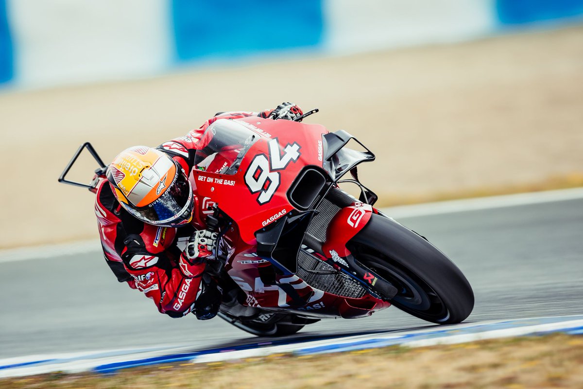 94jonasfolger's tweet photo. #SpanishGP Monday's #PostraceTest ✅

🅿️2️⃣1️⃣ - 1´38.542 +1.068 (50/63)

#JF94 with #GASGASFactoryRacingTech3 leaving @circuitodejerez after an intense week

@MotoGP 
@Tech3Racing #KTM #RC16 
@alpinestars https://t.co/n5BZ7dd9Dr