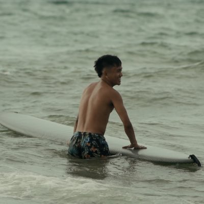 _deleonkim's tweet photo. Riding the waves of pure happiness. 🌊☀️

📸: imlukeabadiano https://t.co/8NofDa3PJq