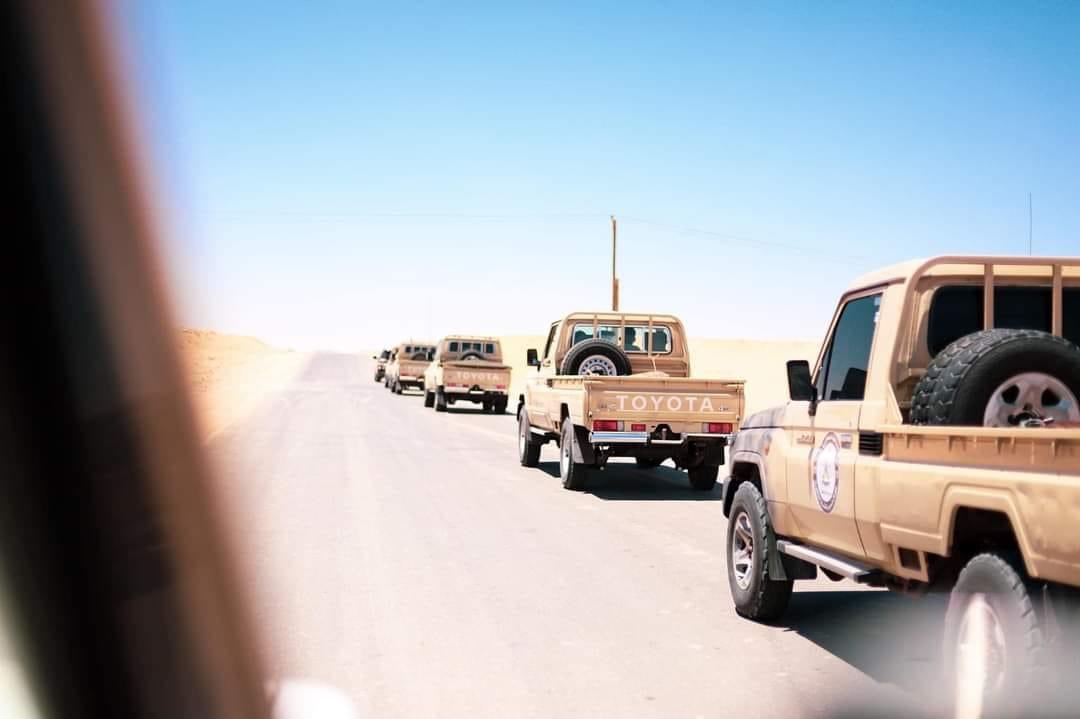 TheLibyaUpdate's tweet photo. Photos | Delegation of the #Libyan_National_Army led by Brigadier General #Saddam Khalifa #Haftar inspects a number of #oil_fields to find out about the security situation there, confirming that all sites are working well. https://t.co/eJW32gukEh