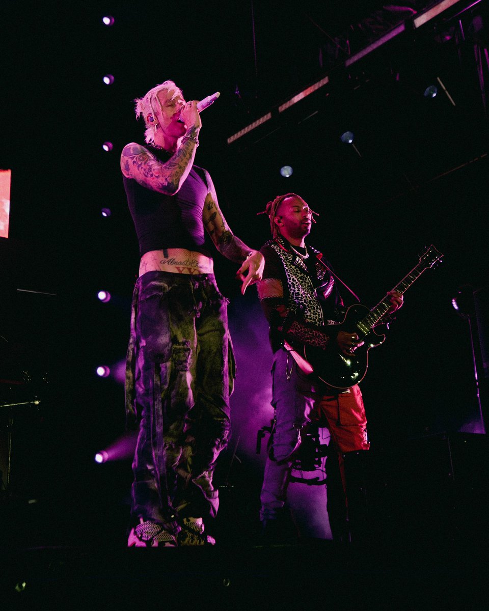 One of my first big shoots was 2014 with <a href="/machinegunkelly/">blonde don</a> fast forward 9 years and we were able to link up in Virginia Beach Saturday night. Video coming on my IG this week.