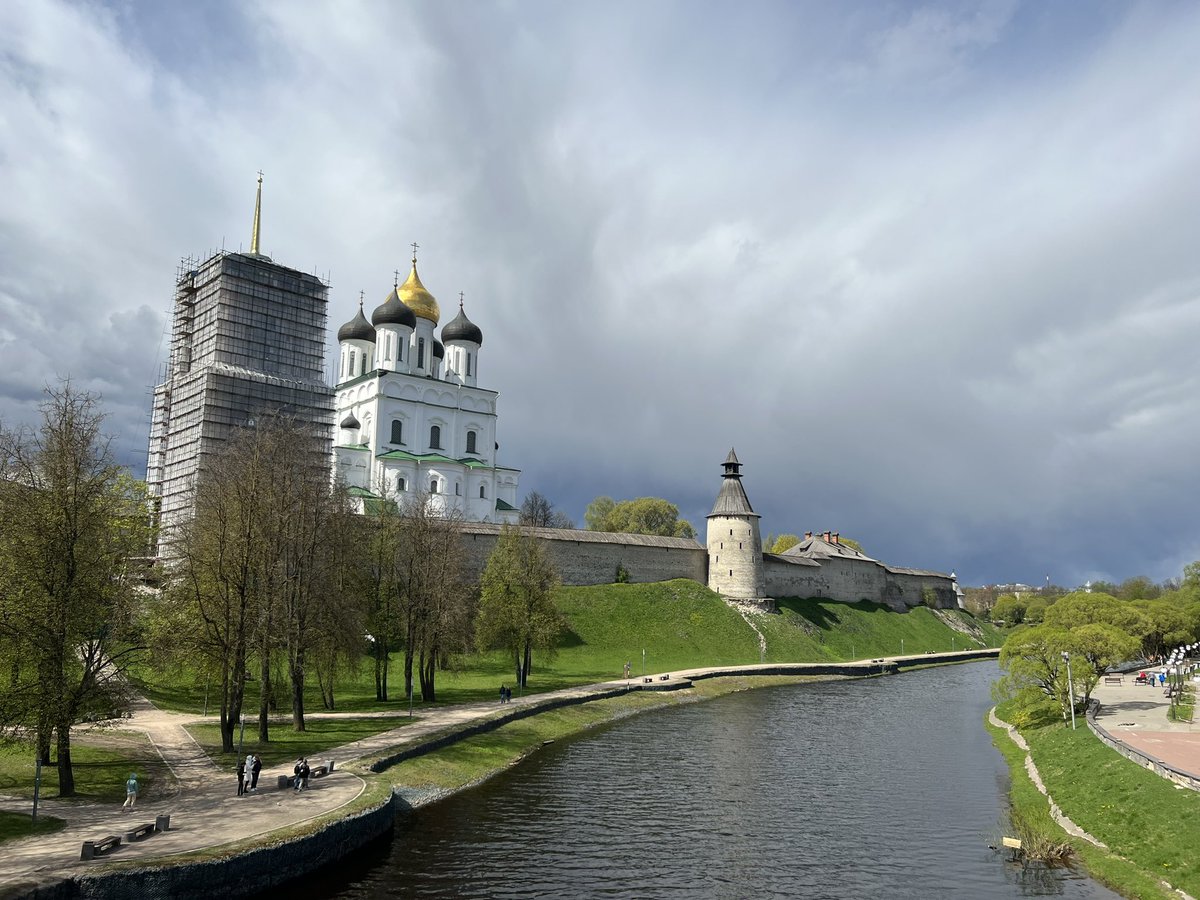 グリゴリャン・アナイート on Twitter