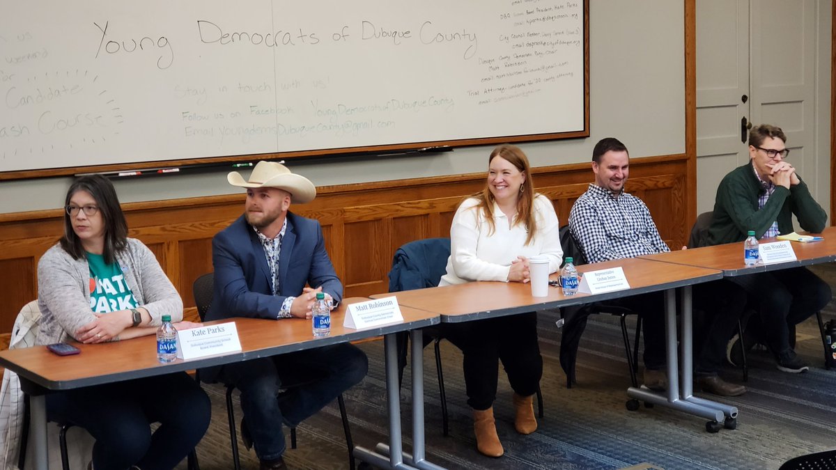 BelvaBuilders's tweet photo. Yesterday the Young Dems of Dubuque County hosted a panel of elected officials &amp; candidates to talk about what it is really like to run for office. Thank you to @DbqKate, @RobinsonIowa, @Lindsay4Iowa, @woodensam, and Danny Sprank for a peek into what it is like to be a candidate. https://t.co/mhXpkhy0l0