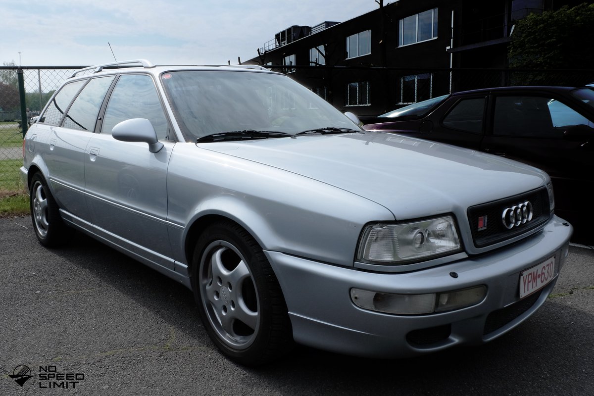 NoSpeedLimit_it's tweet photo. #turbothursday A rare #AudiRS2 #audirs2avant in need of some TLC ... #cultcar #straightfive #porscheengine #porscheengineering #madeinzuffenhausen #superestate #shootingbreak #engineporn https://t.co/vjgz3YaIsG