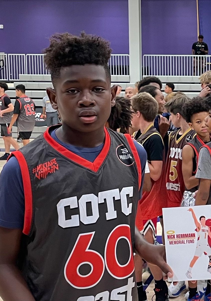 FullTimeHoops1's tweet photo. Cal Poly has offered 2027 G Tavid Lee Johnson. Johnson was MVP of the ‘27 COTC Creme Game last year and is one of the top guard prospects for his class out west. https://t.co/vvIHlraKyx