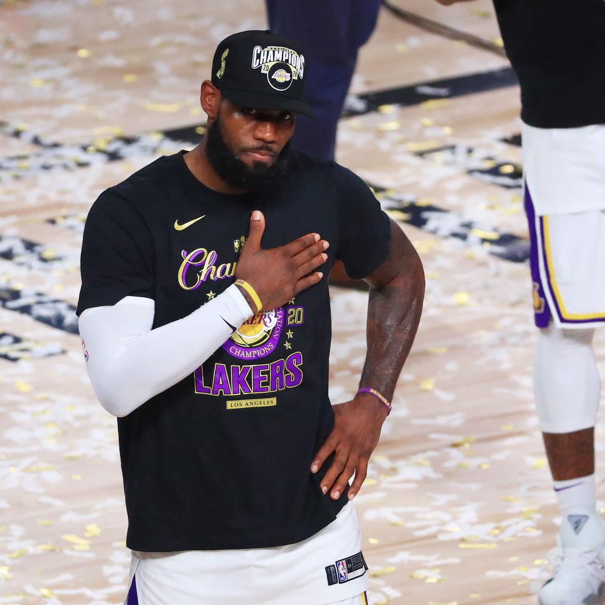 shendy456's tweet image. LeBron is the ONLY player in NBA history that will have his entire career judged based on what he does in his 20th season.

All the haters waiting for him to fail better not start looking for excuses when he doesn't.

No player ever had to live up to these standards in Year 20.