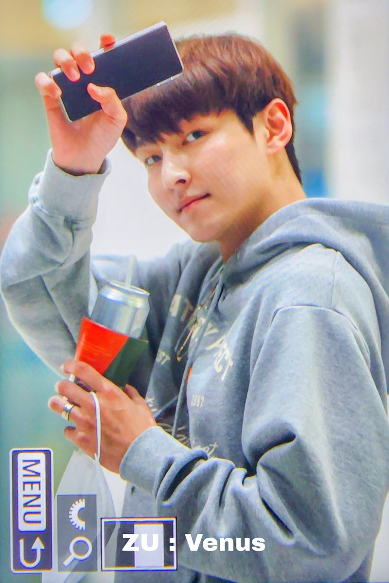 zu_venus0704's tweet photo. 230501 

#주호 #백주호 #ZUHO #SF9 @SF9official https://t.co/KcHHIWfHUl