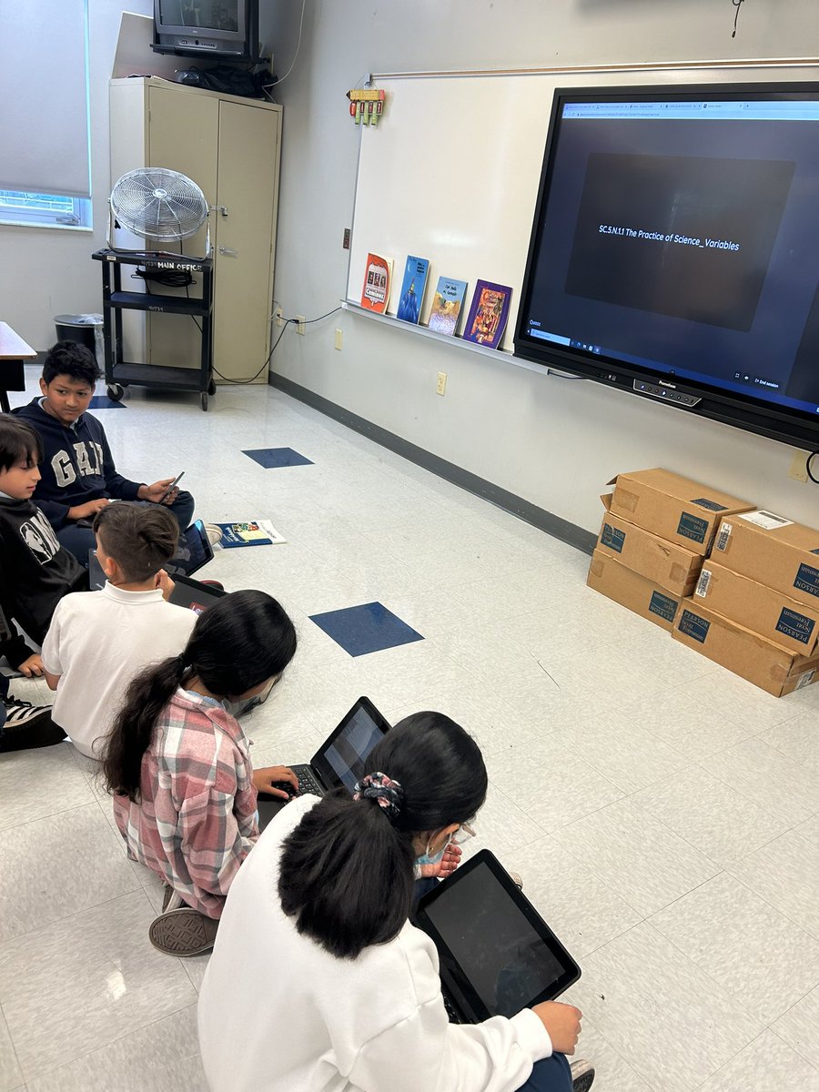 NestorEMarcia's tweet photo. Taking advantage of every minute β° of academic time to impact student achievement and #ScienceThinking at @KPELions.
Thank you Mrs. Casanas @NoreydaCasanas for your dedication! #TeachingTakesHeart β€οΈ @AileenVega123 @MDCPSSTEAM @MDCPSAcademics @MDCPSSci @Kcscott1212 @YusimiOsteen https://t.co/kdJHeZhVEp