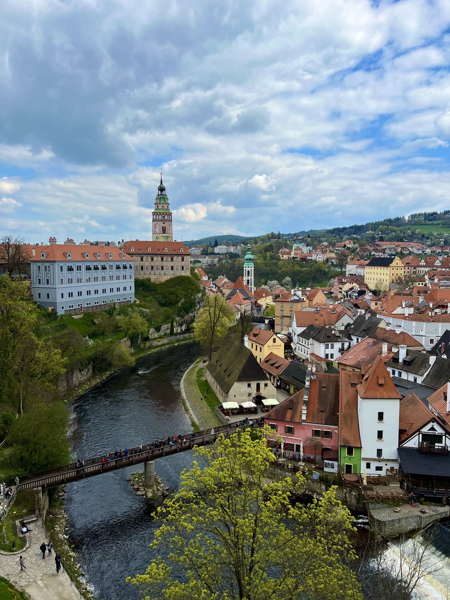 razbar_azad's tweet photo. Cesky Krumlov photo dump 🤩 https://t.co/1z9TBXLmJi