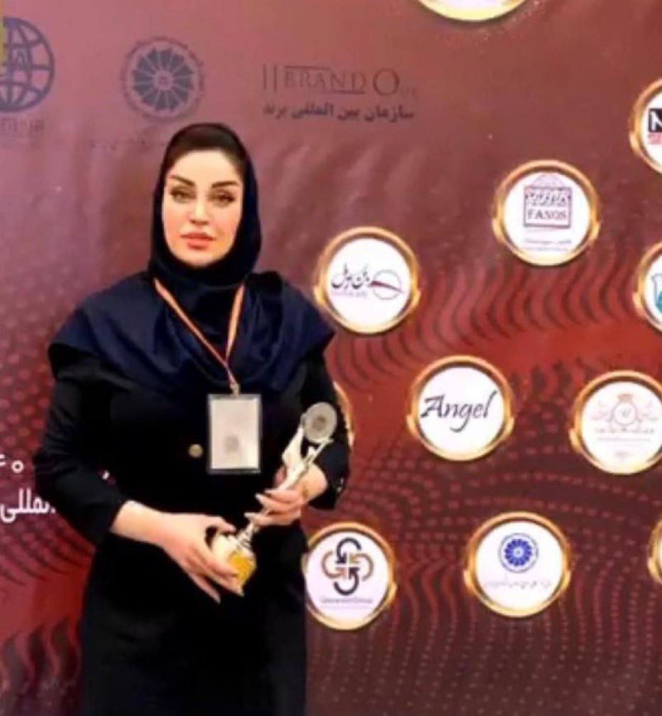 De misdaden van het Iraanse criminele regime zijn grenzeloos. 

Dit is #Mahsa_Zarrin_Chang (32), 
n activist &amp; atleet uit Ilam, en inwoner v Teheran. 
Haar lichaam werd gevonden in de bergen rond Teheran nadat ze enkele dagen was verdwenen.
Ze werd begraven in Ilam onder enorme >