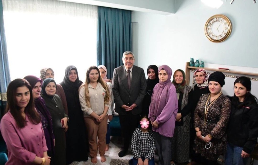EyupOzkececi's tweet photo. 🏡Taşdemir Hanesi

Saygıdeğer Suat Bey ve kıymetli ailesini ziyaret ettik. Talep ve önerilerini dinledik.

#14Mayıs2023 seçim çalışmalarımızı anlatarak, desteklerine talip olduk.

Hükümetimize duydukları güven için minettarım.

#TürkiyeYüzyılı ile daha güzel işler yapacağız... https://t.co/6E30Kh5Tn1