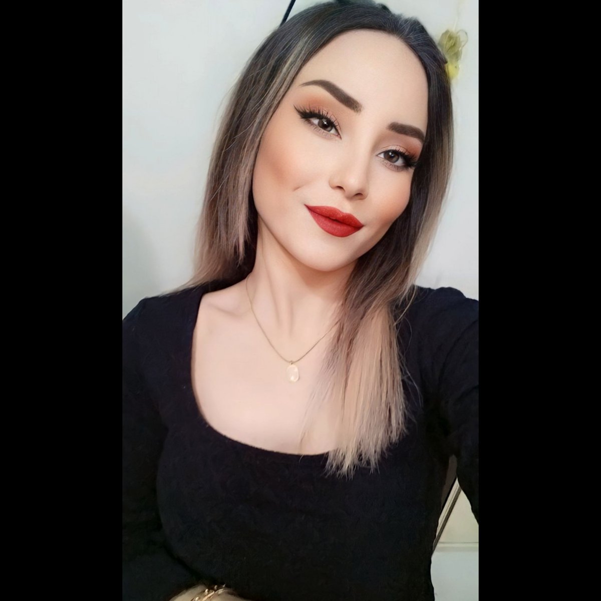 MERYEMGLR38's tweet photo. 💕 https://t.co/ZeceDJkJH3