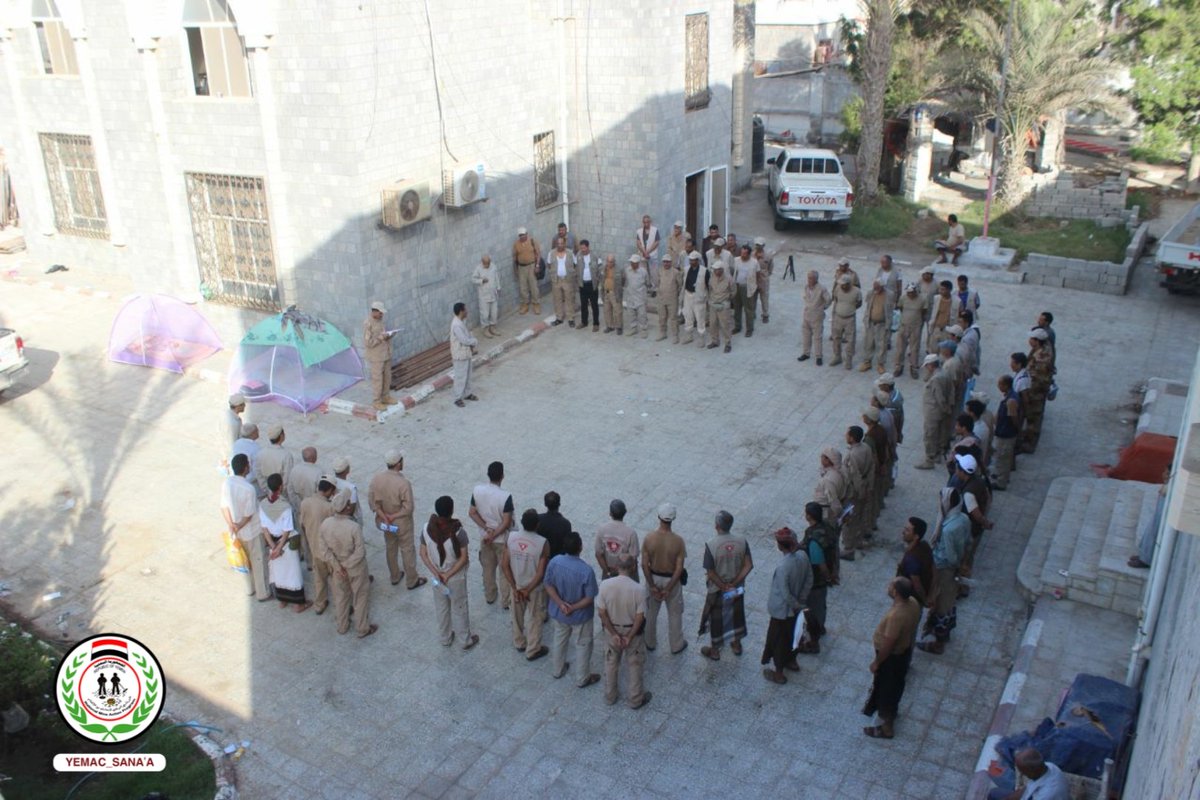 mineaction_ye's tweet photo. أنهى فريق التدريب للمركز التنفيذي الدورة الإنعاشية العاملين في الميدان من فرق ومجموعات وفصائل
من منتسبي فرع ( صعده- الحديدة - الوحدة النوعية للكلاب الكاشفة )
 وذلك لبداء الإنتشار وإستئناف الأعمال الإنسانية المنقذة للحياة المتمثلة في تطهير المناطق https://t.co/eDvJlz7dEa